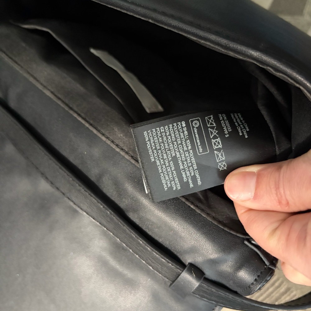 H&M Black Quilted Crossbody Bag - Picture 7 of 14
